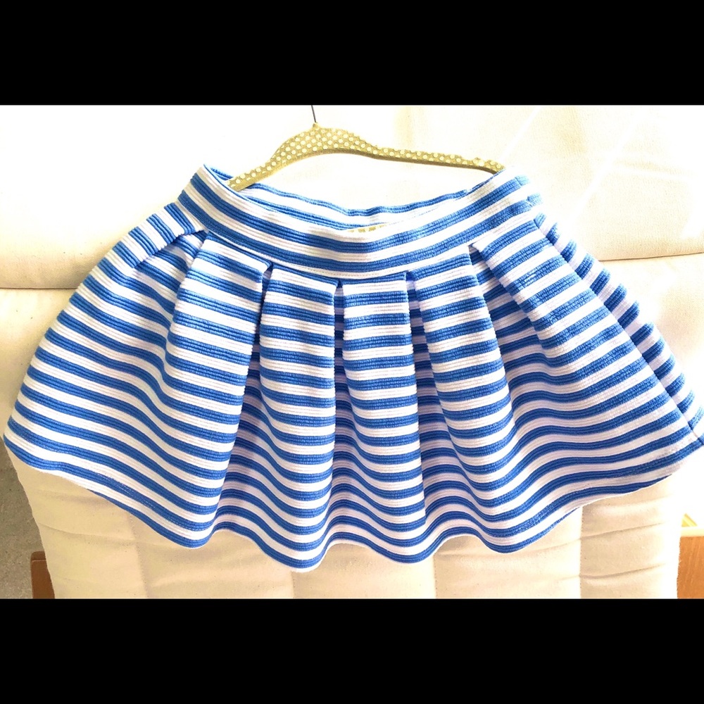 Gymboree Girl’s Sz 4 Blue and White Striped Skirt